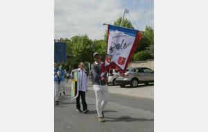 Défilé du bouquet Provincial 2025 à Soissons avec Michel pour représenter Dole 